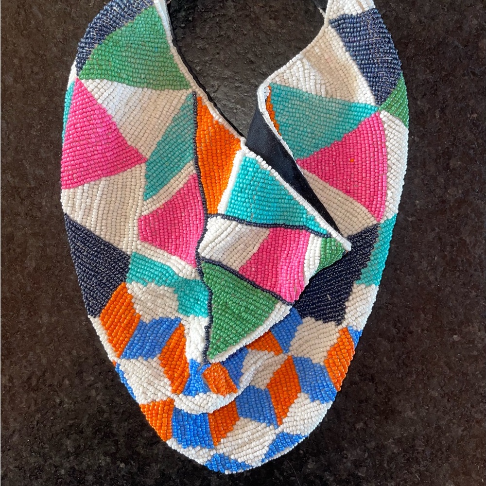Beautiful beaded scarf necklace in the style of Migonne Gavigan!